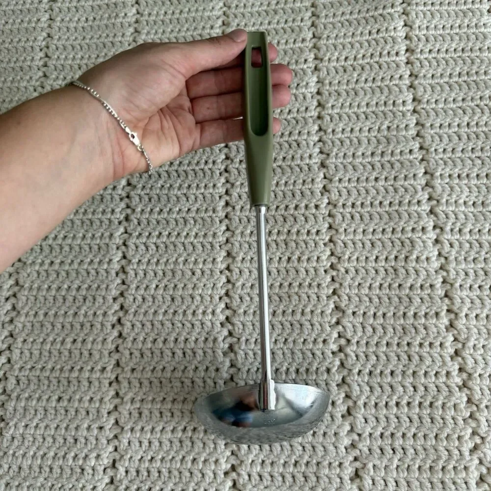 Vintage Ecko Kitchen Ladle Avocado Green Plastic Handle Chromium Plated 11